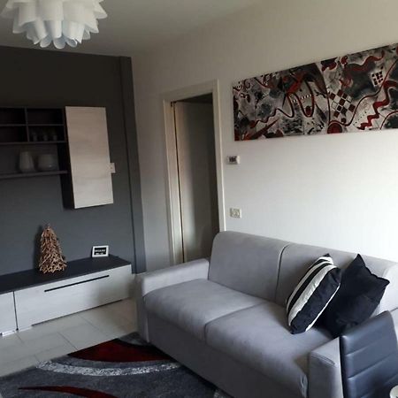 My Home Apartment ミーラ エクステリア 写真