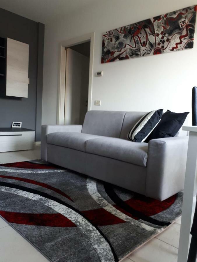 My Home Apartment ミーラ エクステリア 写真